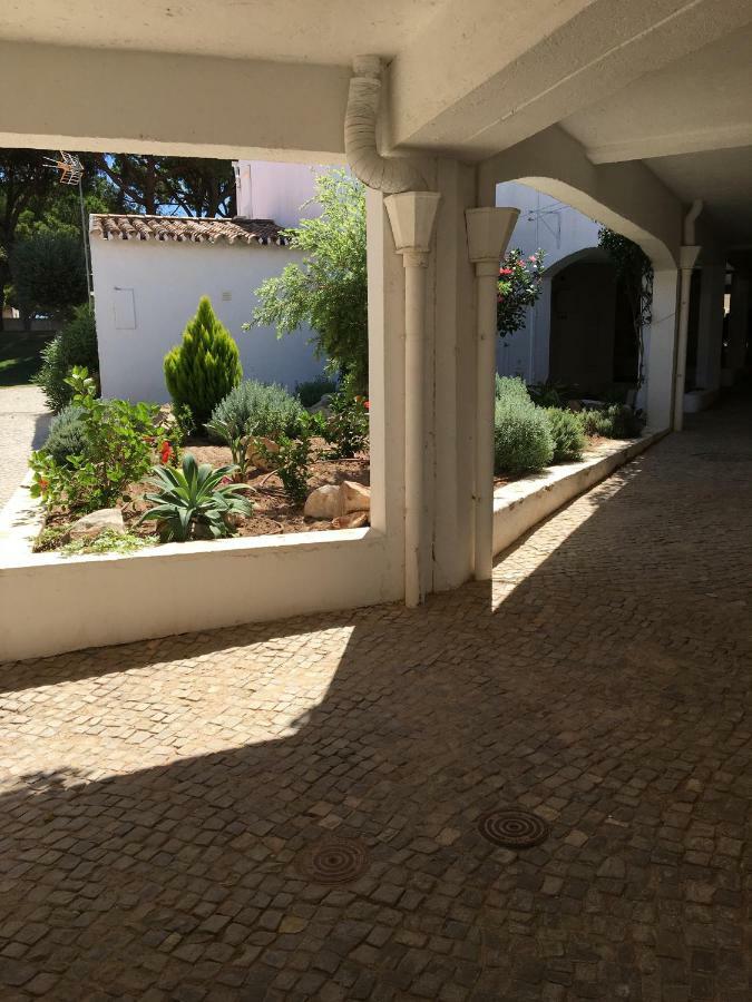 Estudio Tranquilo Praia Da Falesia البوفيرا المظهر الخارجي الصورة